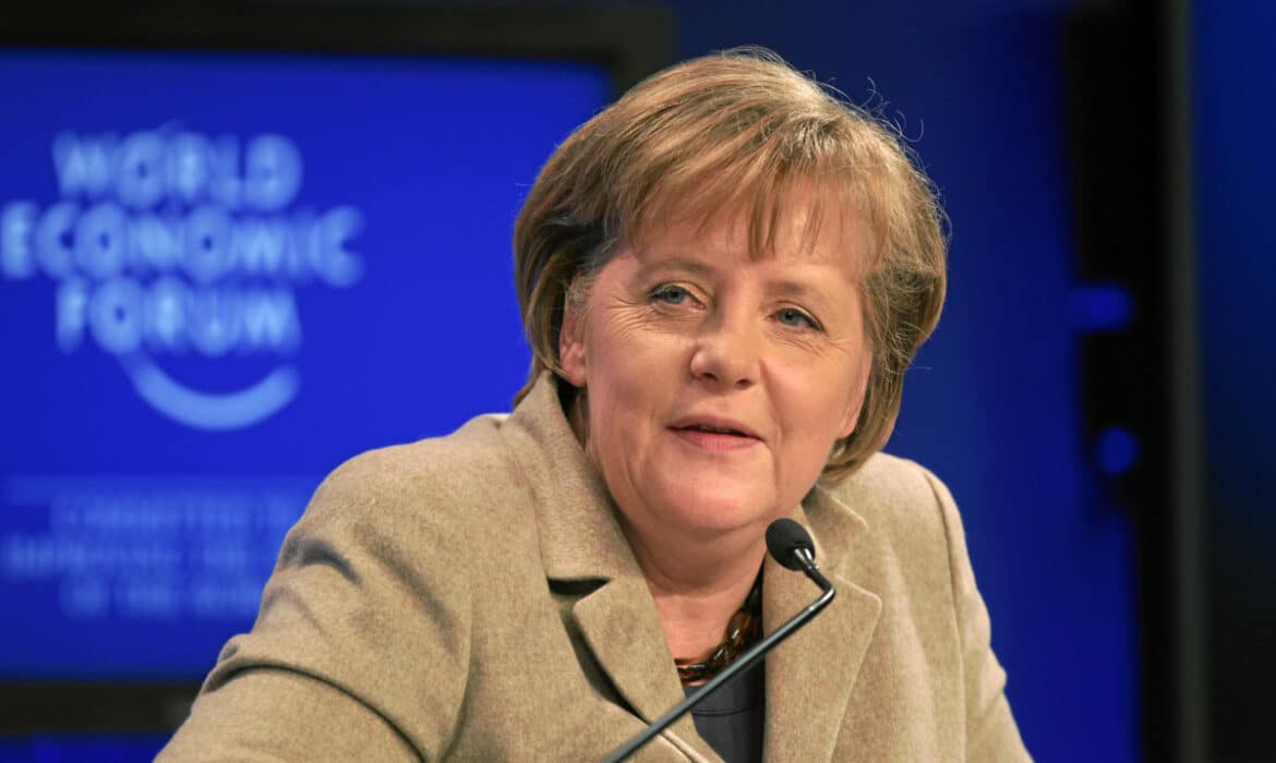 La chancelière allemande, Mme Merkel, avertit M. Huawei