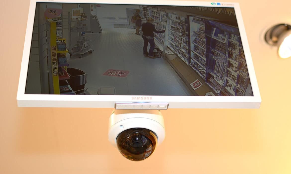 Commerçants ; et si vous installiez une caméra de sécurité connectée ?
