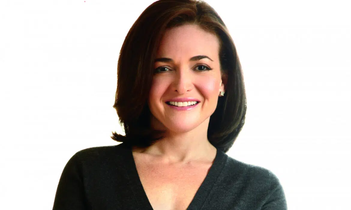 Sheryl Sandberg affirme que Facebook doit regagner la confiance du public